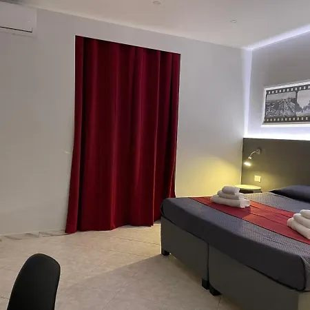 Pacini 88 Rooms And Apartment Catania Centro Exterior photo