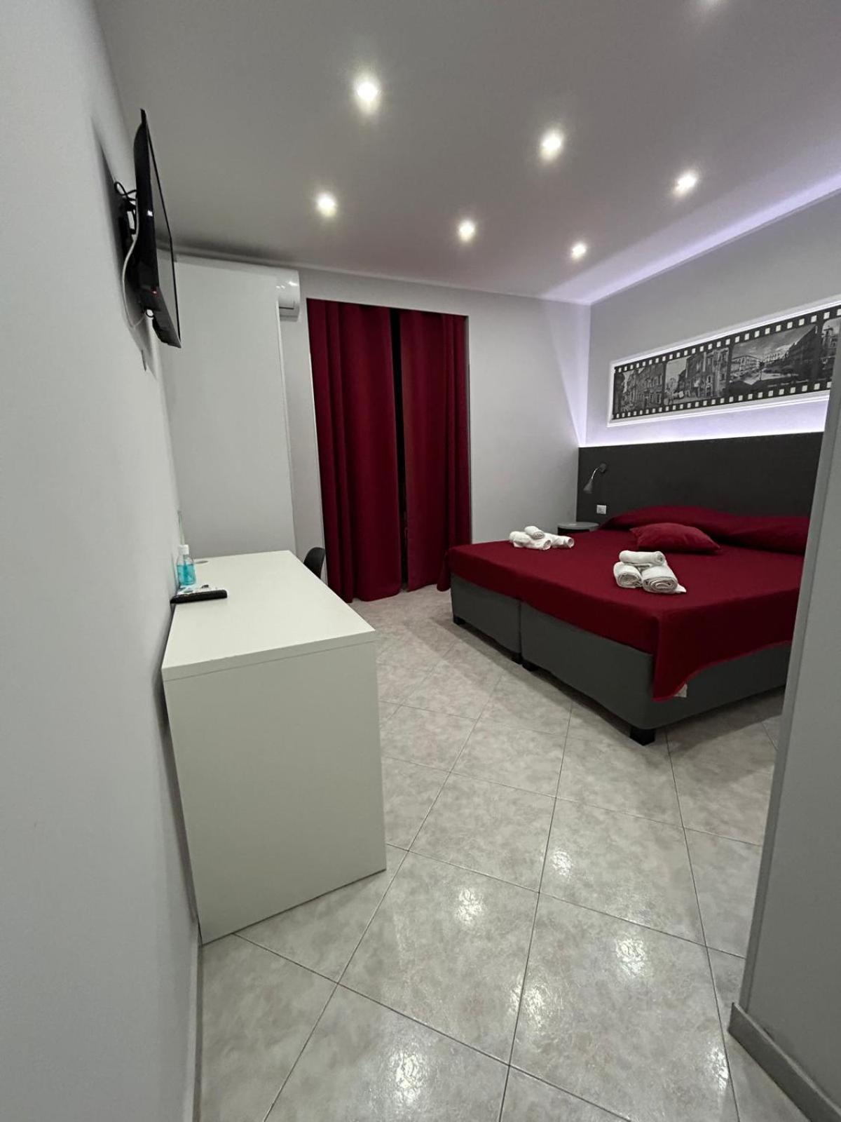 Pacini 88 And Centro Apartment *